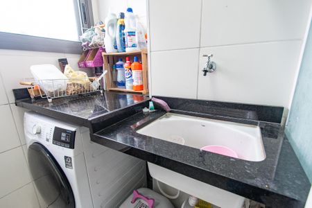 Studio à venda com 27m², 1 quarto e sem vaga Studio à venda com 27m², 1 quarto e sem vagaÁrea de Serviço