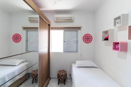 Casa de condomínio à venda com 90m², 3 quartos e 2 vagasQuarto 1