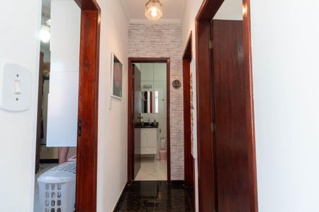 Casa de condomínio à venda com 90m², 3 quartos e 2 vagasCorredor