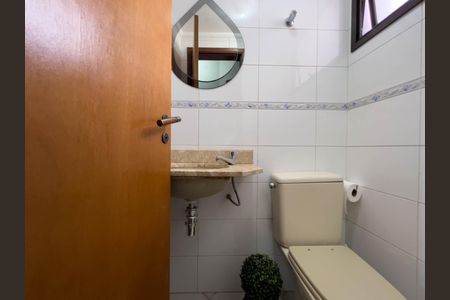 Apartamento à venda com 118m², 3 quartos e 2 vagas Apartamento à venda com 118m², 3 quartos e 2 vagasLavabo