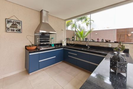 Casa de condomínio à venda com 280m², 3 quartos e 4 vagasÁrea gourmet