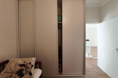 Casa de condomínio à venda com 280m², 3 quartos e 4 vagasQuarto Suíte 3