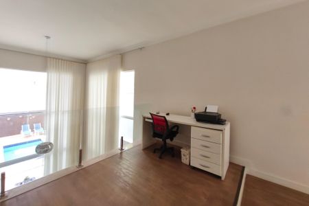 Casa de condomínio à venda com 280m², 3 quartos e 4 vagasEscritório