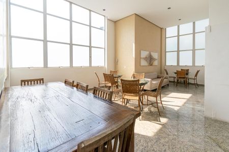 Apartamento à venda com 75m², 3 quartos e 2 vagasÁrea comum - Salão de festas