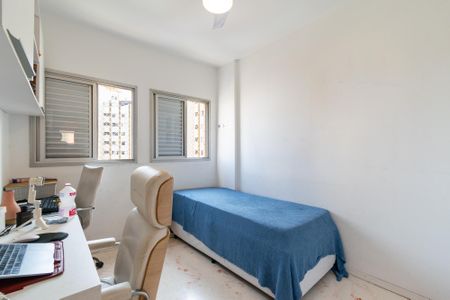 Apartamento à venda com 75m², 3 quartos e 2 vagasQuarto 2