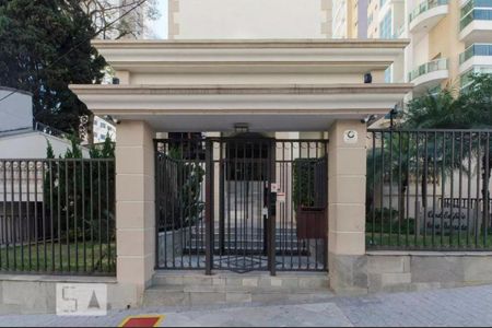 Apartamento para alugar com 162m², 3 quartos e 2 vagasFachada