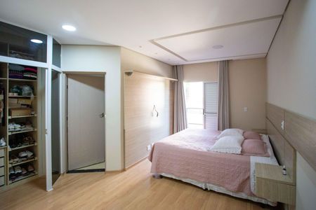 Casa à venda com 152m², 3 quartos e 2 vagasQuarto Suite 1