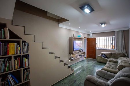 Casa à venda com 152m², 3 quartos e 2 vagasSala de TV