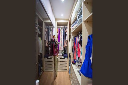 Casa à venda com 152m², 3 quartos e 2 vagasCloset da suíte 1