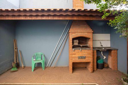 Casa à venda com 152m², 3 quartos e 2 vagasChurrasqueira