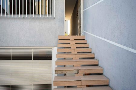 Casa à venda com 152m², 3 quartos e 2 vagasEscada