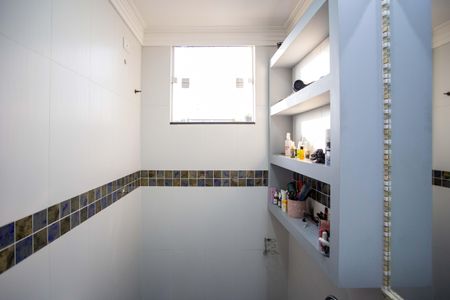 Casa à venda com 152m², 3 quartos e 2 vagasLavabo