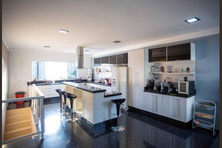 Casa à venda com 152m², 3 quartos e 2 vagasCozinha