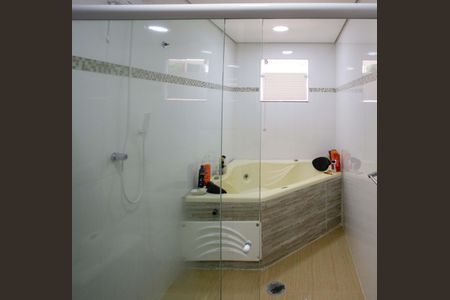 Casa à venda com 152m², 3 quartos e 2 vagasBanheiro da Suíte 1