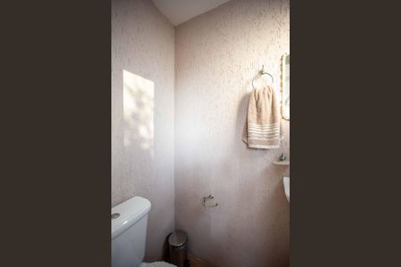 Casa à venda com 152m², 3 quartos e 2 vagasLavabo