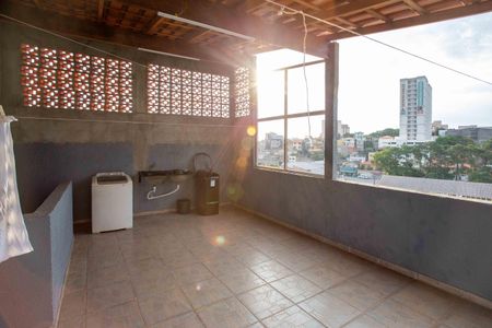 Casa à venda com 152m², 3 quartos e 2 vagasÁrea de Serviço