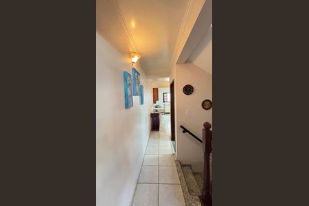 Casa à venda com 128m², 4 quartos e 4 vagasCorredor