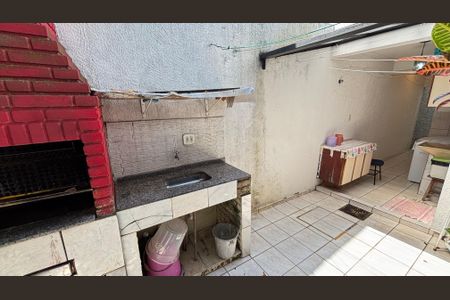 Casa à venda com 128m², 4 quartos e 4 vagasQuintal - Churrasqueira