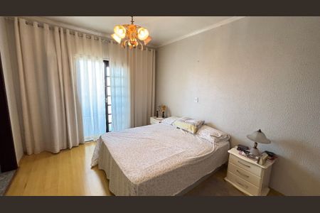 Casa à venda com 128m², 4 quartos e 4 vagasSuite 1