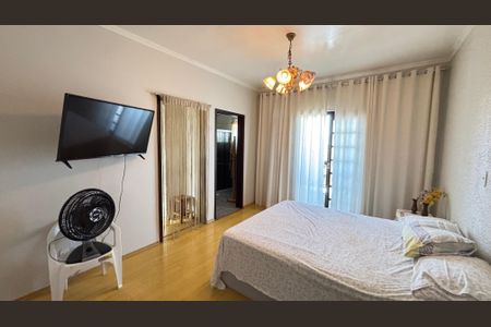 Casa à venda com 128m², 4 quartos e 4 vagasSuite 1