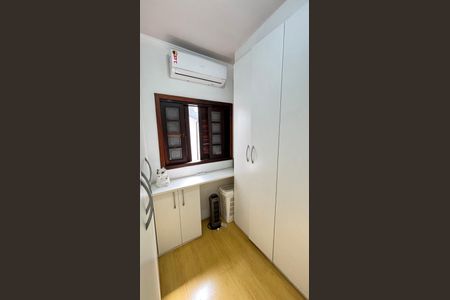 Casa à venda com 128m², 4 quartos e 4 vagasCloset da Suíte 1