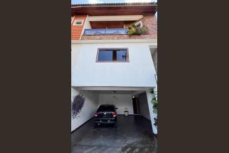 Casa à venda com 128m², 4 quartos e 4 vagasGaragem
