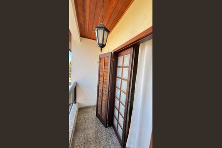 Casa à venda com 128m², 4 quartos e 4 vagasSuite 1 Varanda