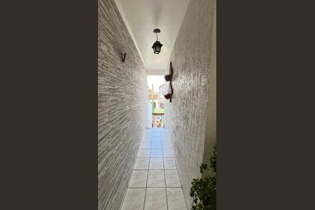 Casa à venda com 128m², 4 quartos e 4 vagasCorredor