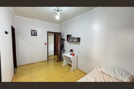 Casa à venda com 128m², 4 quartos e 4 vagasSuíte 2