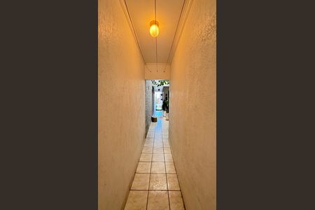 Casa à venda com 128m², 4 quartos e 4 vagasCorredor