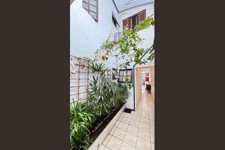 Casa à venda com 128m², 4 quartos e 4 vagasCorredor