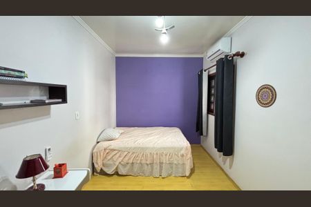 Casa à venda com 128m², 4 quartos e 4 vagasSuíte 2