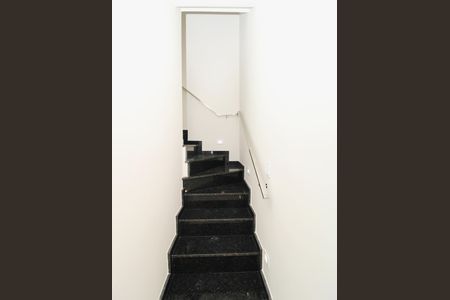 Casa à venda com 150m², 3 quartos e 3 vagasSala - Escada