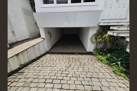 Casa à venda com 450m², 5 quartos e 5 vagasGaragem