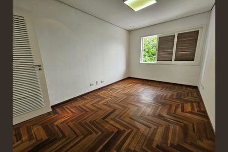 Casa à venda com 450m², 5 quartos e 5 vagasQuarto 1