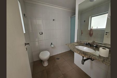 Casa à venda com 450m², 5 quartos e 5 vagasLavabo