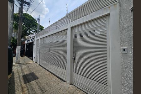 Casa à venda com 450m², 5 quartos e 5 vagasFachada