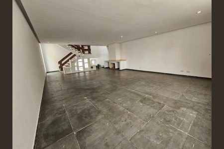 Casa à venda com 450m², 5 quartos e 5 vagasSala