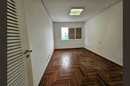 Casa à venda com 450m², 5 quartos e 5 vagasQuarto 1