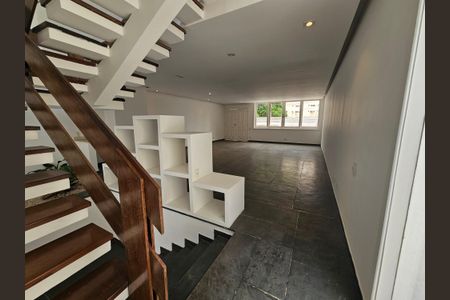 Casa à venda com 450m², 5 quartos e 5 vagasSala