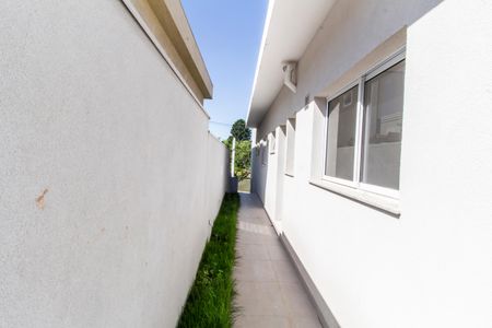 Casa de condomínio à venda com 220m², 3 quartos e 4 vagas Casa de condomínio à venda com 220m², 3 quartos e 4 vagasCorredor