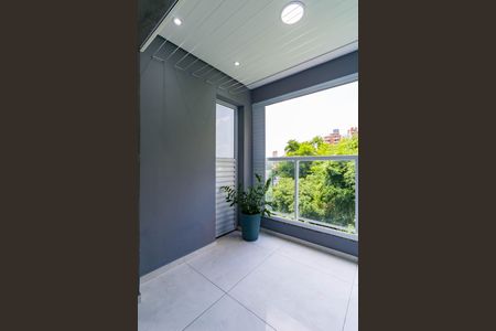 Apartamento à venda com 48m², 2 quartos e 1 vaga Apartamento à venda com 48m², 2 quartos e 1 vagaVaranda