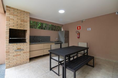 Apartamento à venda com 48m², 2 quartos e 1 vaga Apartamento à venda com 48m², 2 quartos e 1 vagaÁrea comum - Churrasqueira