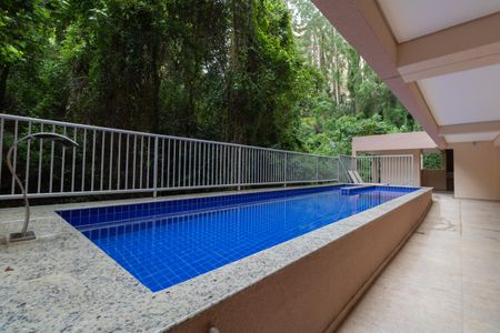Apartamento à venda com 48m², 2 quartos e 1 vaga Apartamento à venda com 48m², 2 quartos e 1 vagaÁrea comum - Piscina