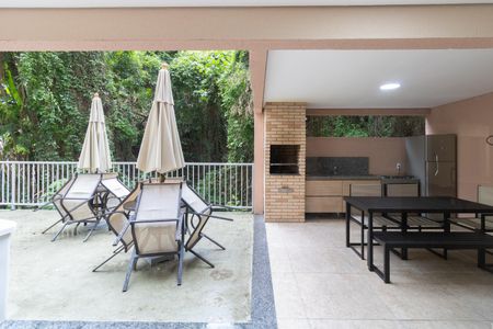 Apartamento à venda com 48m², 2 quartos e 1 vaga Apartamento à venda com 48m², 2 quartos e 1 vagaÁrea comum - Churrasqueira