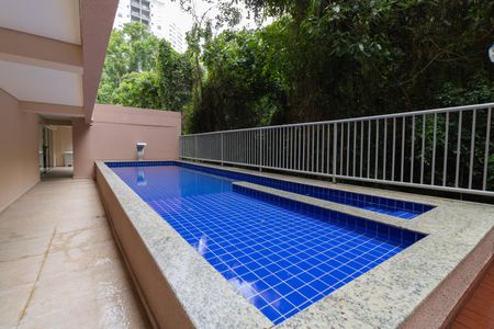 Apartamento à venda com 48m², 2 quartos e 1 vaga Apartamento à venda com 48m², 2 quartos e 1 vagaÁrea comum - Piscina