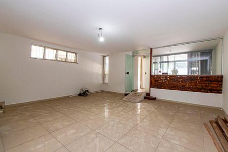Casa à venda com 202m², 2 quartos e 4 vagas