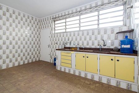 Casa à venda com 202m², 2 quartos e 4 vagas