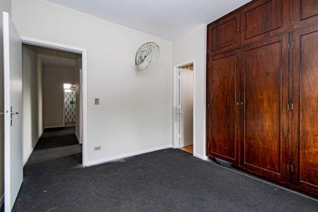 Casa à venda com 202m², 2 quartos e 4 vagas