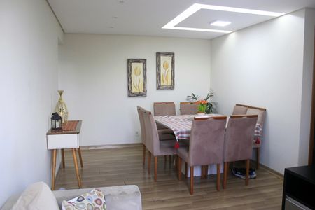 Apartamento à venda com 64m², 2 quartos e 1 vagaSala